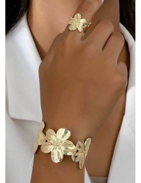 Brazalete y anillo